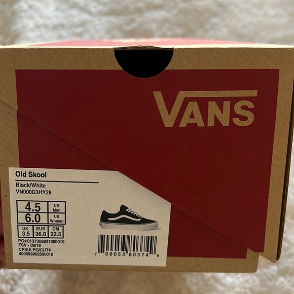 Boys Old Skool Vans.. New.. Never Worn - Picture 1 of 3